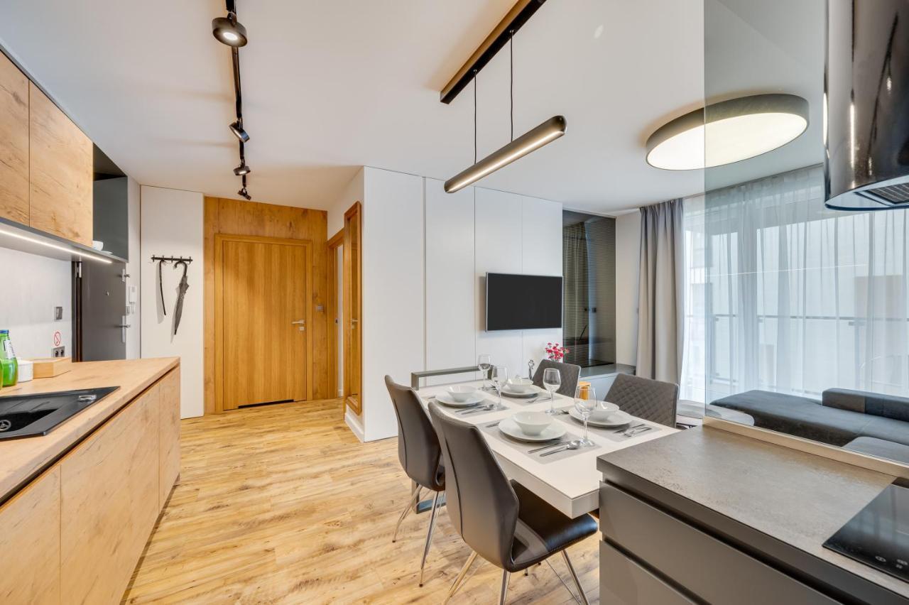 Old Town Apartment Chmielna Park 그단스크 외부 사진